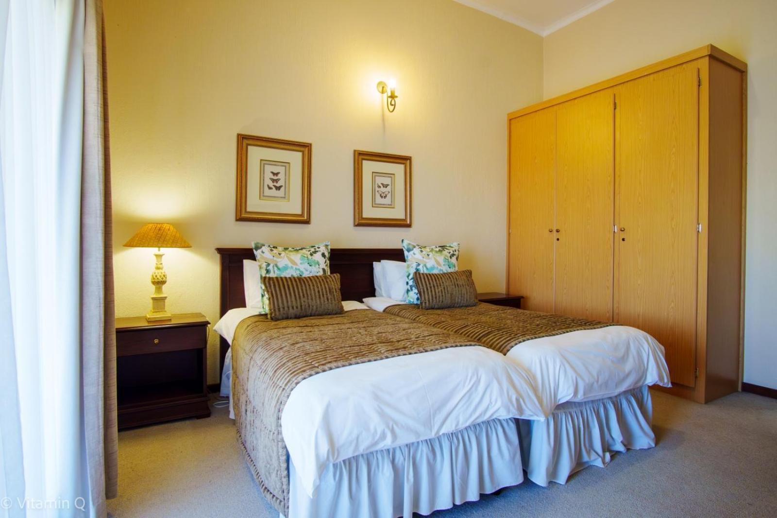 Connemara Close Villa *