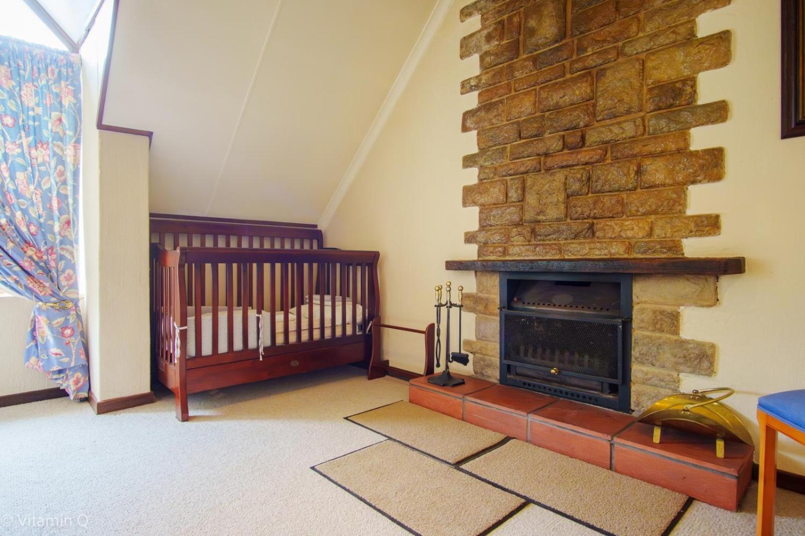 Connemara Close Villa *