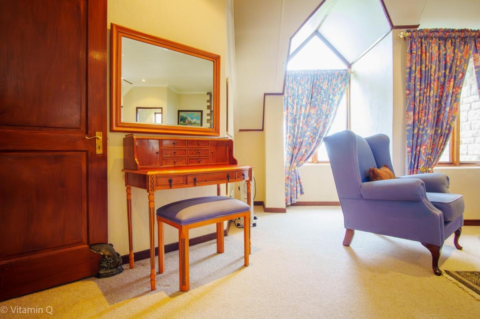 Connemara Close Villa *